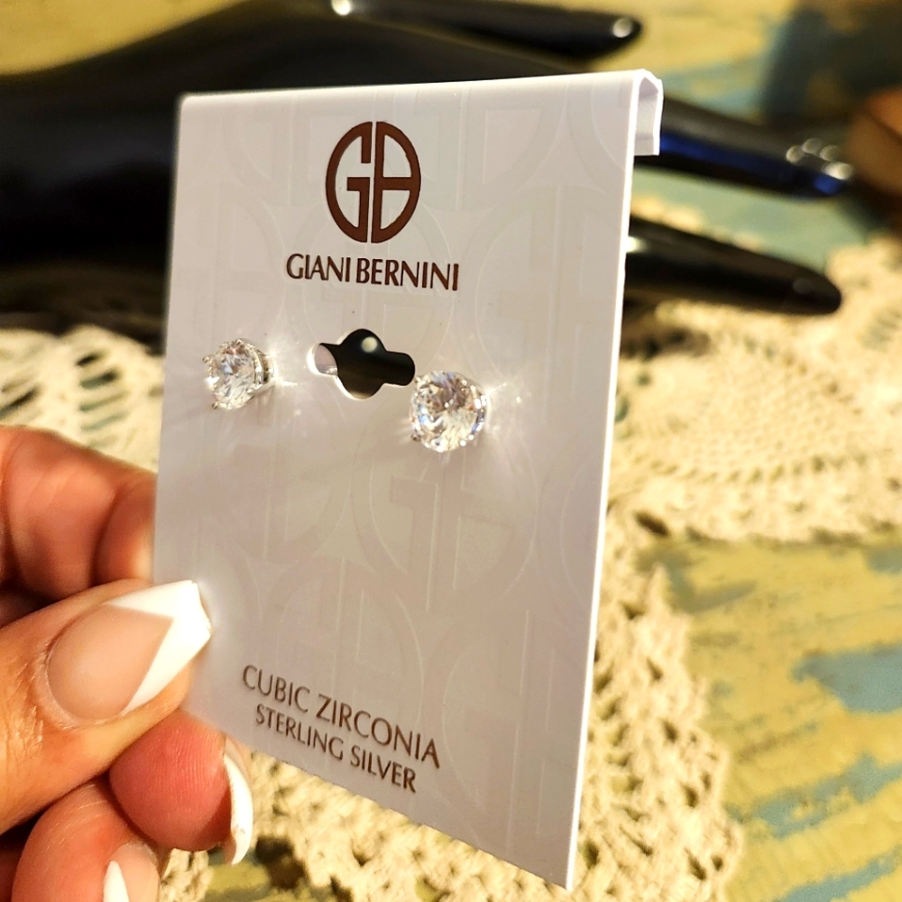 💎NWT MACY'S GIANI BERNINI STERLING SILVER CUBIC ZIRCONIA STUD EARRINGS - Picture 3 of 4
